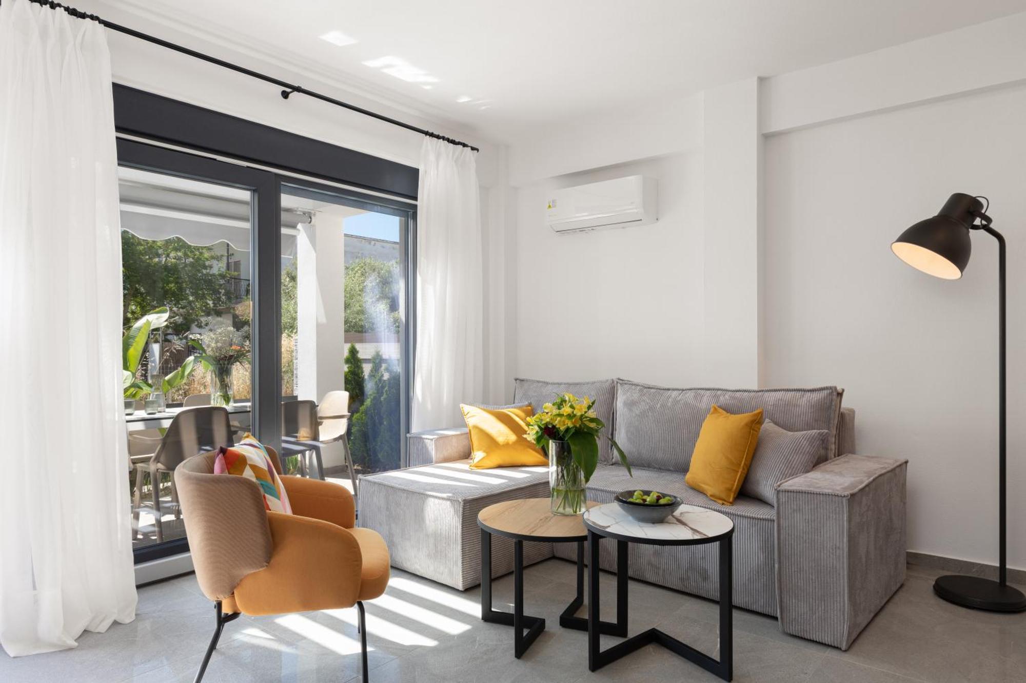 Апартаменты Kleoniki & Irida Residential Complexes Офринио Экстерьер фото
